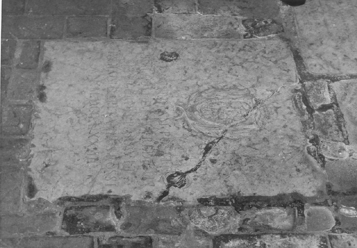 lapide tombale - manifattura emiliana (sec. XVIII)