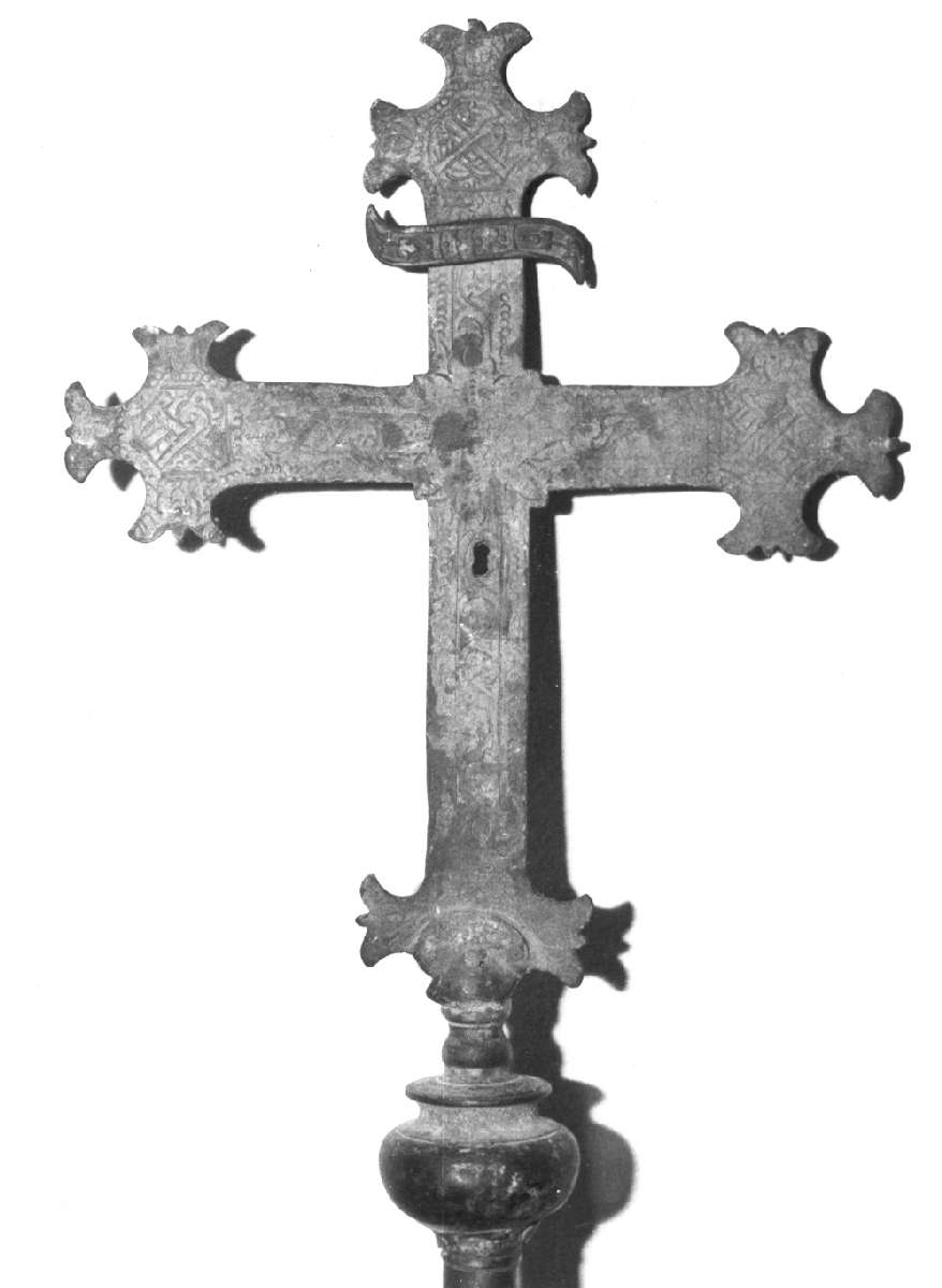 croce processionale - manifattura reggiana (fine/inizio secc. XVI/ XVII)