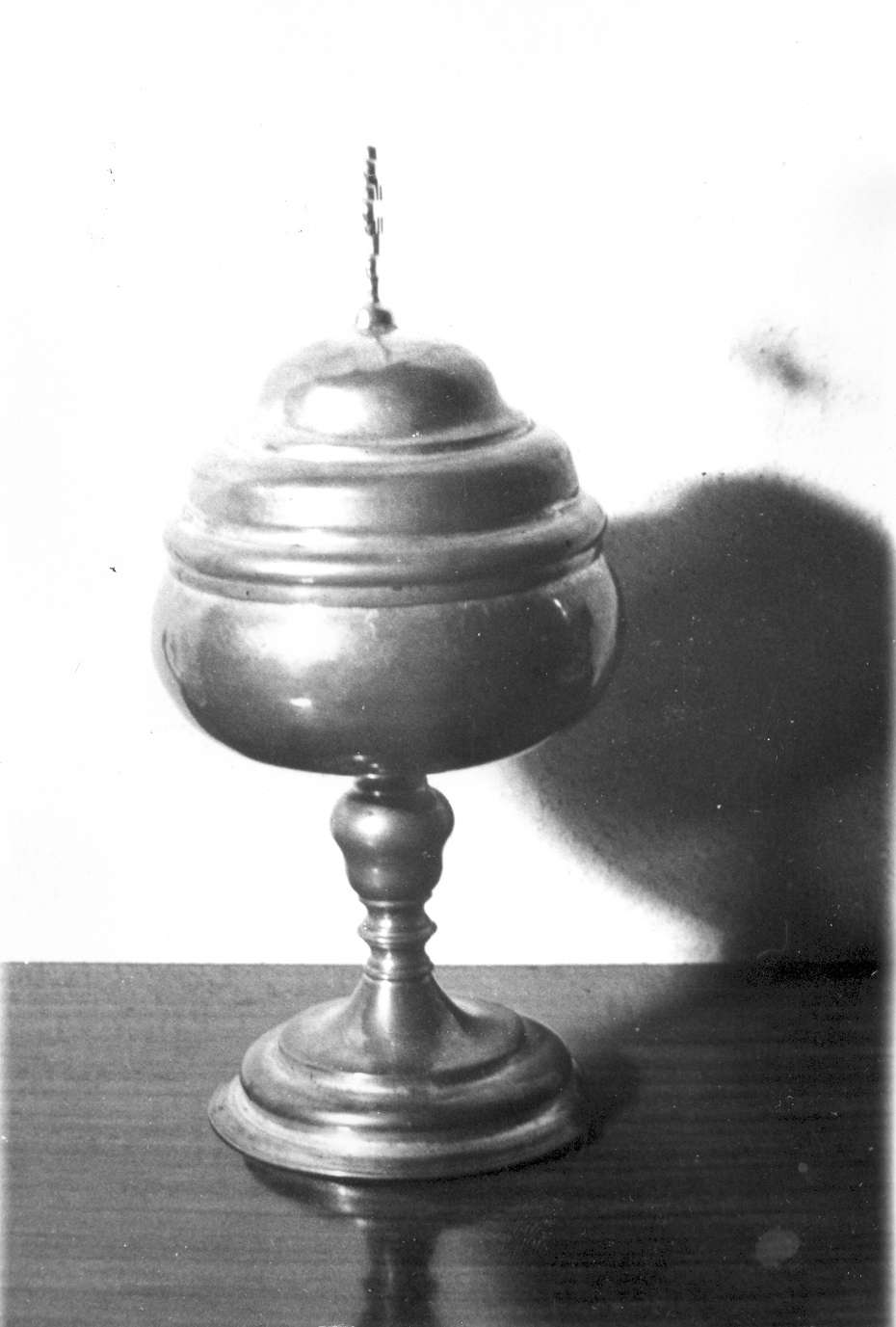 pisside - bottega reggiana (inizio sec. XVIII)