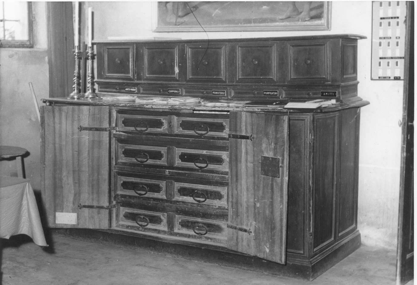 armadio da sacrestia - manifattura reggiana (inizio sec. XVIII)