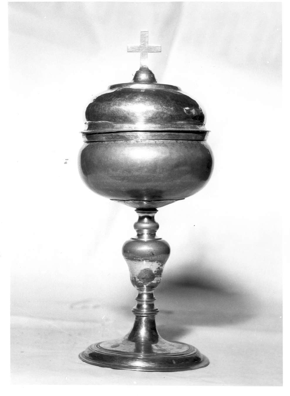 pisside - manifattura emiliana (sec. XVIII)