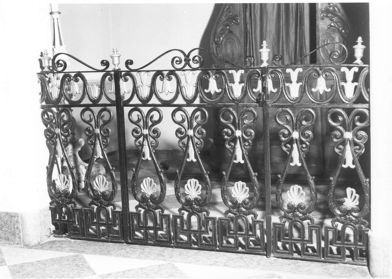 balaustrata - manifattura reggiana (seconda metà sec. XIX)