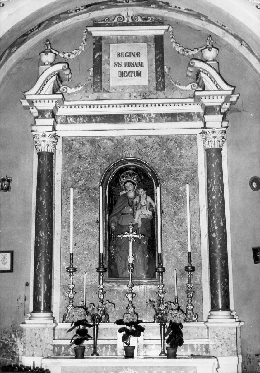 Madonna del Rosario (statua) di Ballanti Graziani Giovanni Battista (bottega) (seconda metà sec. XIX)