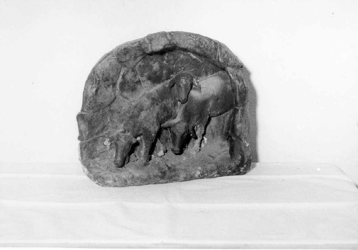 grotta con pecore e buoi (statuetta di presepio, elemento d'insieme) di Bisi Ciro (attribuito) (fine sec. XIX)