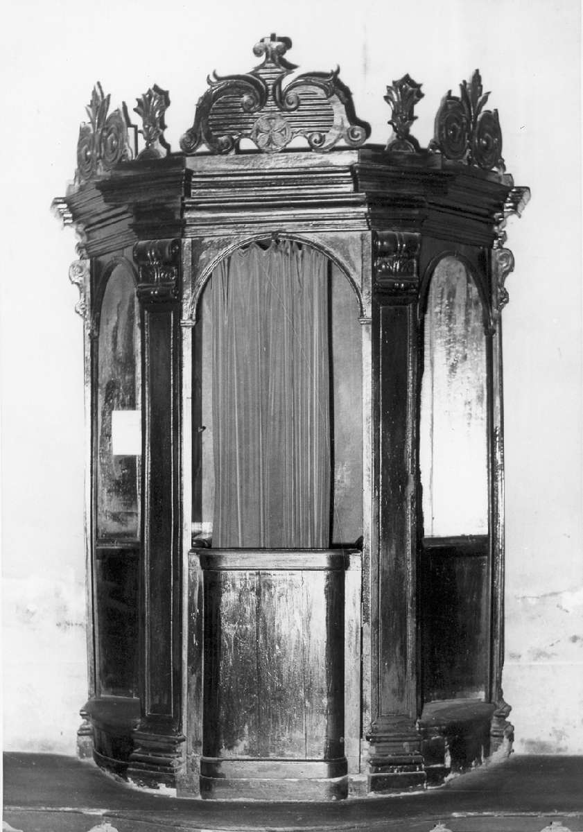 confessionale - manifattura modenese (metà sec. XVIII)