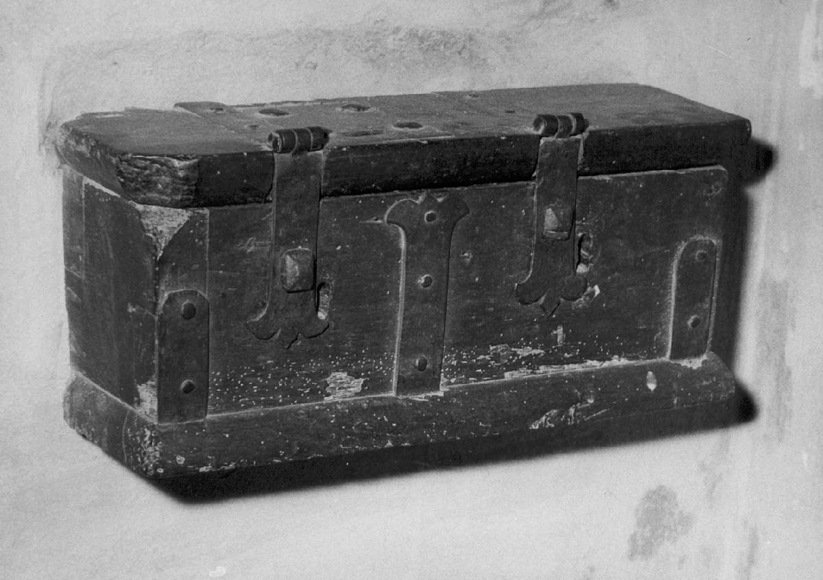 cassetta per elemosine - manifattura modenese (sec. XVIII)