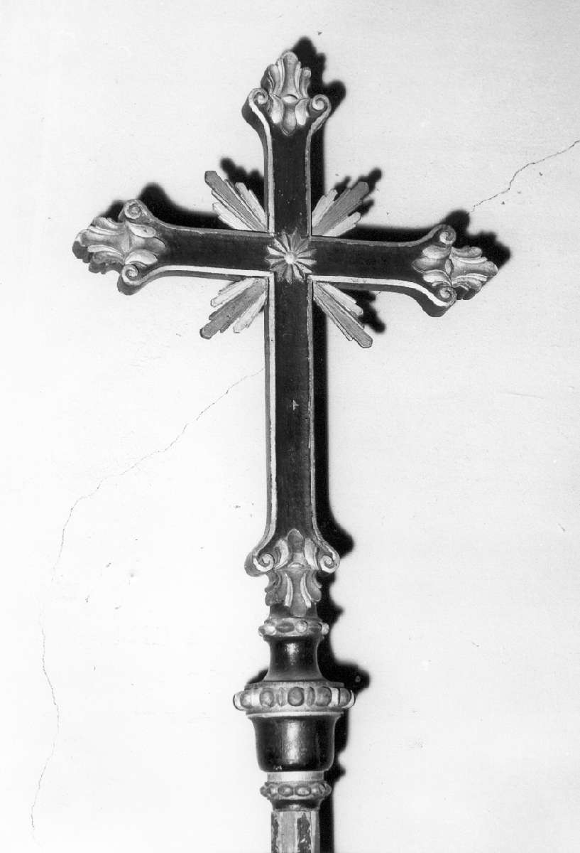 croce processionale - manifattura modenese (seconda metà sec. XVIII)