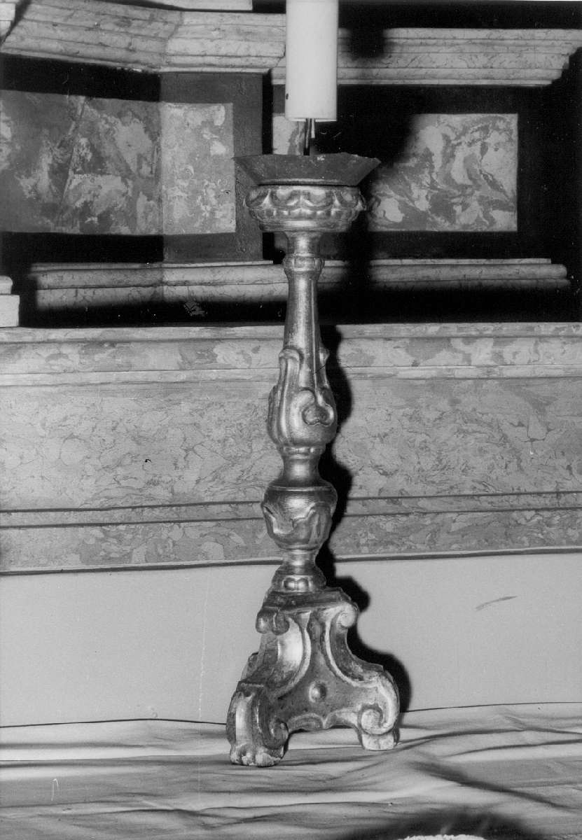 candeliere d'altare, serie - manifattura emiliana (seconda metà sec. XVIII)