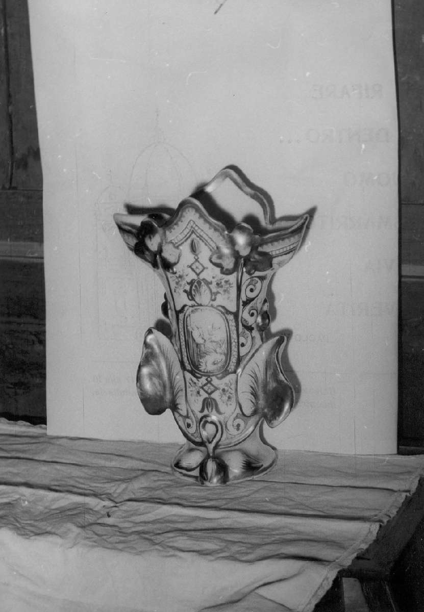 vaso da fiori - manifattura italiana (metà sec. XIX)