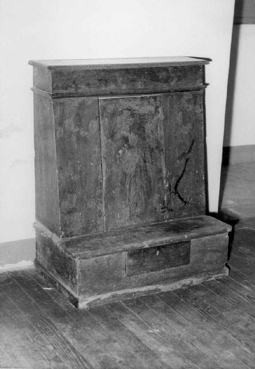 inginocchiatoio - manifattura modenese (sec. XIX)