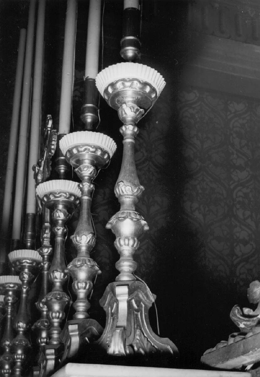 candeliere, serie - manifattura emiliana (prima metà sec. XVIII)