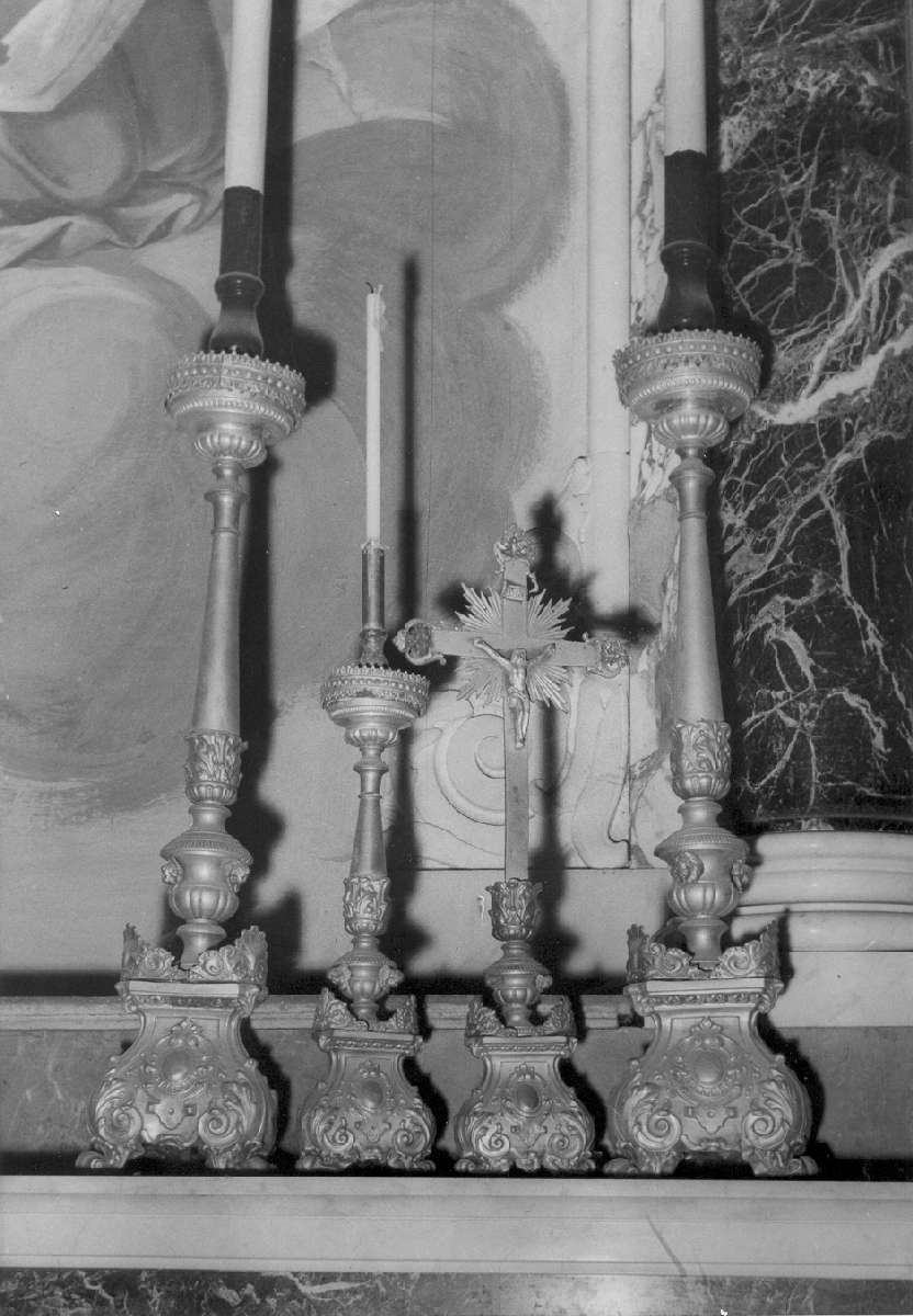 candeliere d'altare, serie - manifattura emiliana (primo quarto sec. XX)