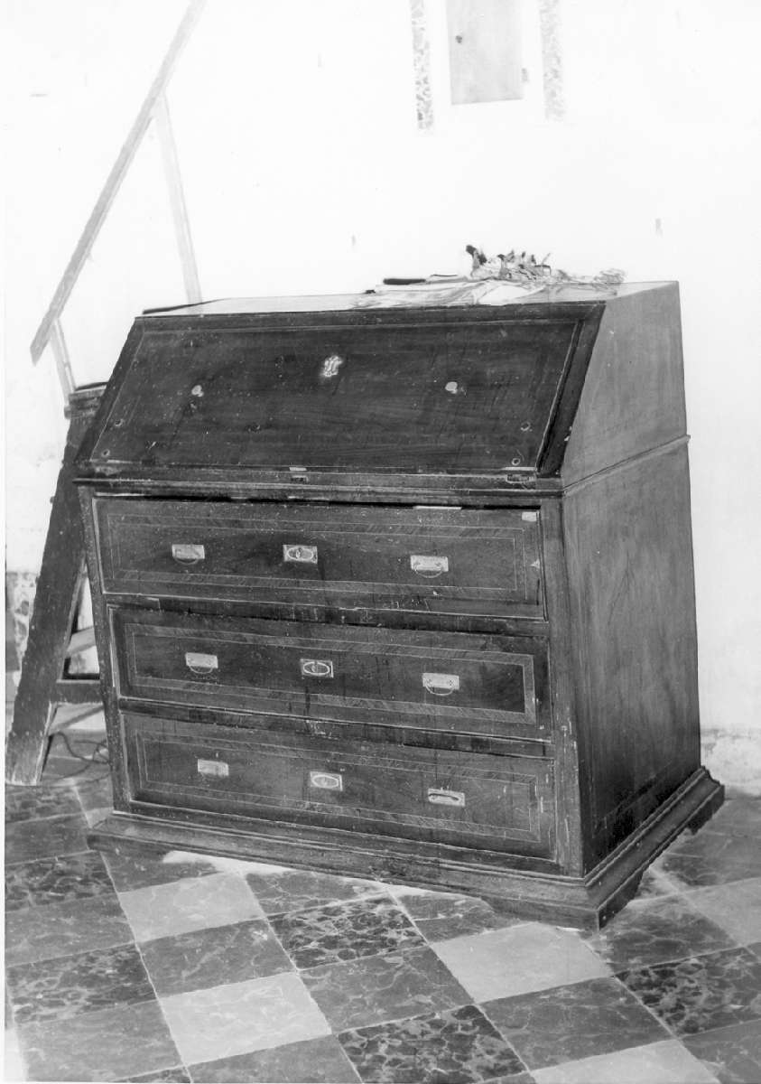 cassettone - manifattura emiliana (ultimo quarto sec. XVIII)