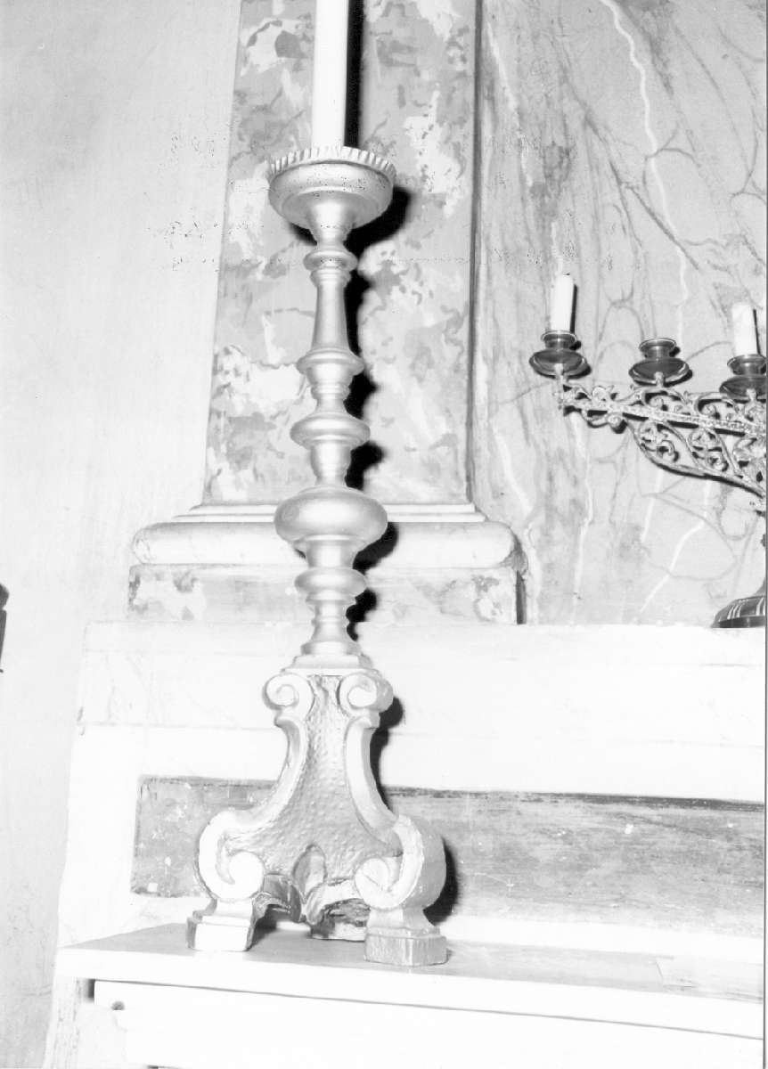 candeliere d'altare, serie - manifattura emiliana (seconda metà sec. XVIII)