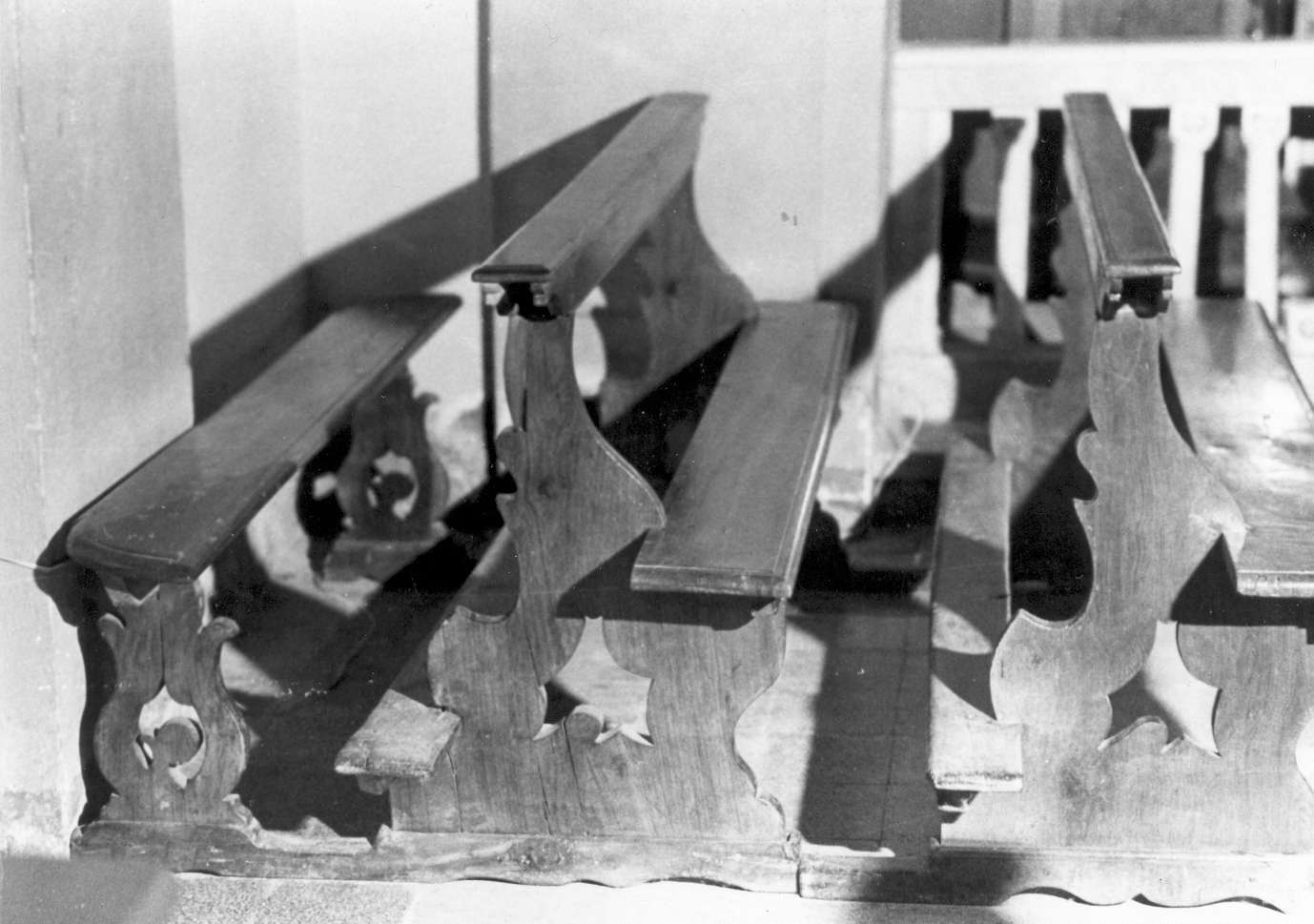 banco da chiesa, serie - manifattura reggiana (seconda metà sec. XIX)