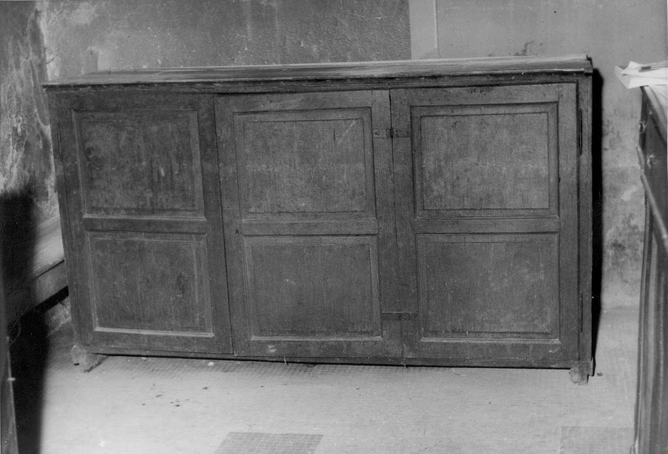 armadio da sacrestia - manifattura reggiana (fine/inizio secc. XVIII/ XIX)