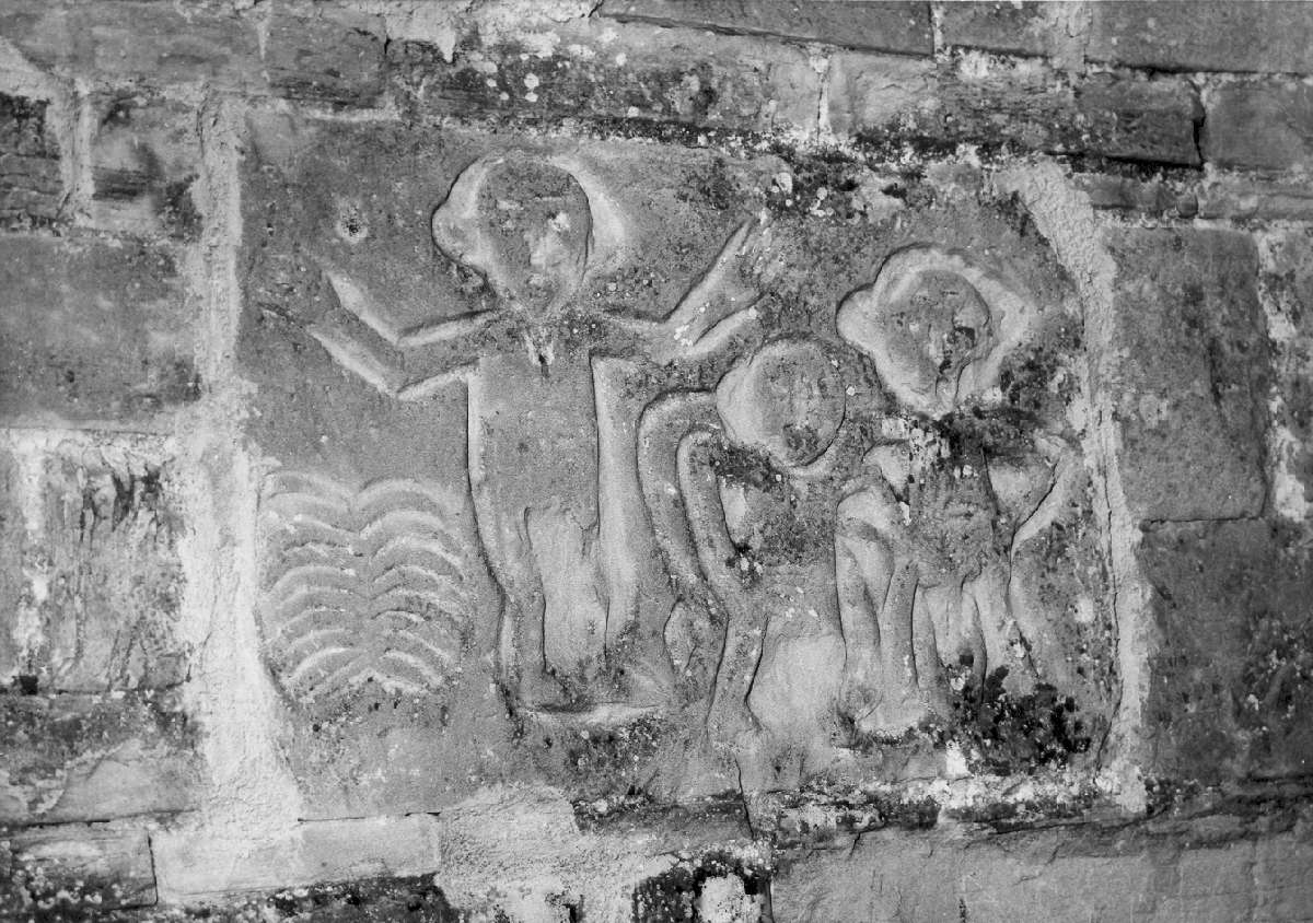 Dio Padre scaccia Adamo e Eva dal Paradiso terreste (rilievo) - ambito Italia settentrionale (sec. XI)