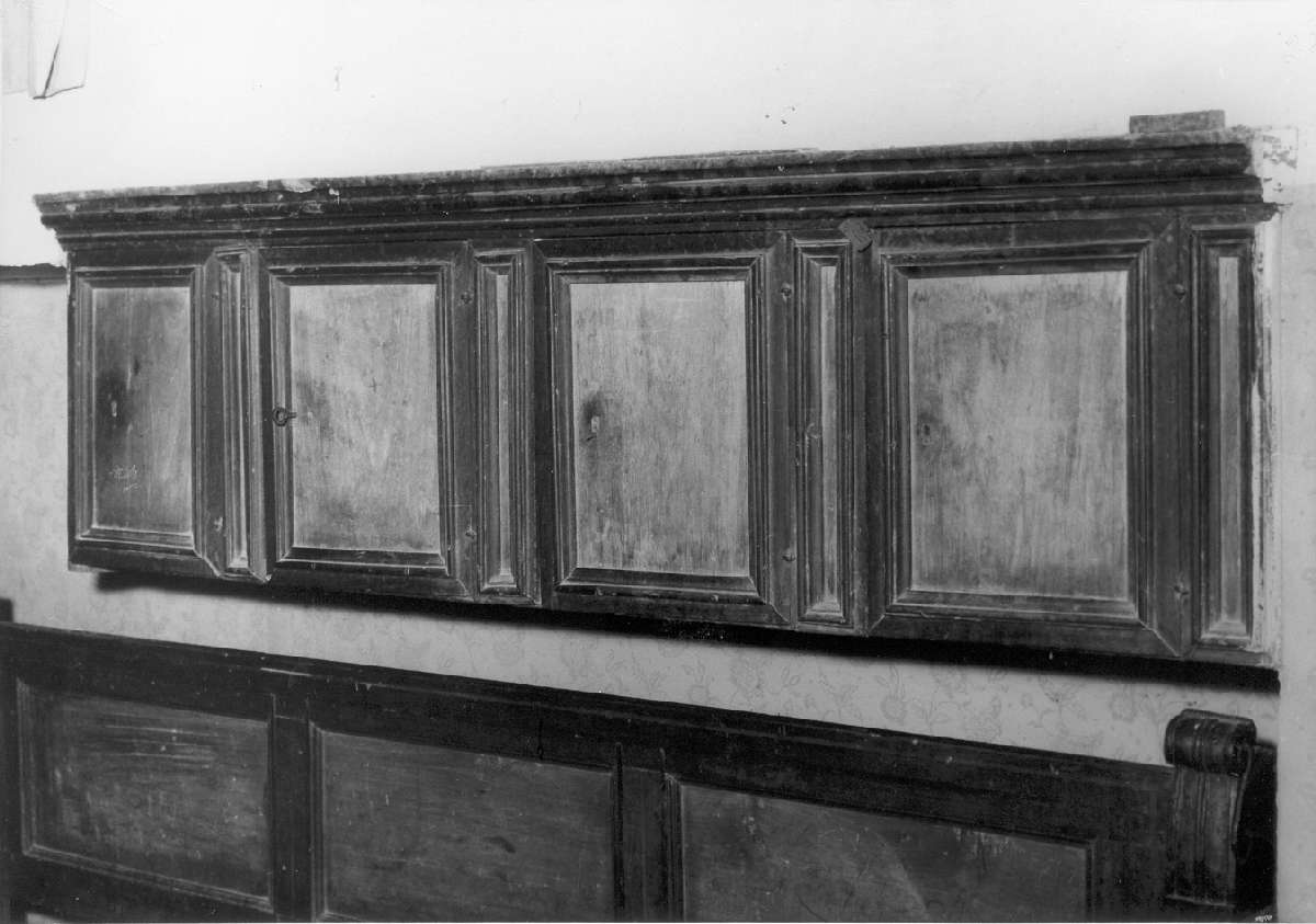 alzata, frammento - manifattura reggiana (sec. XVII)