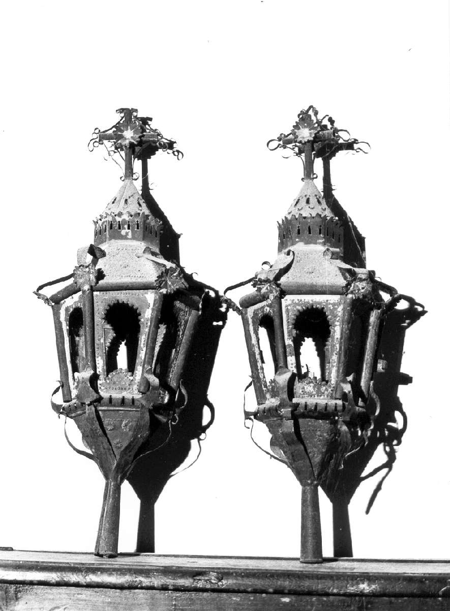 lanterna processionale, serie - manifattura reggiana (sec. XIX)