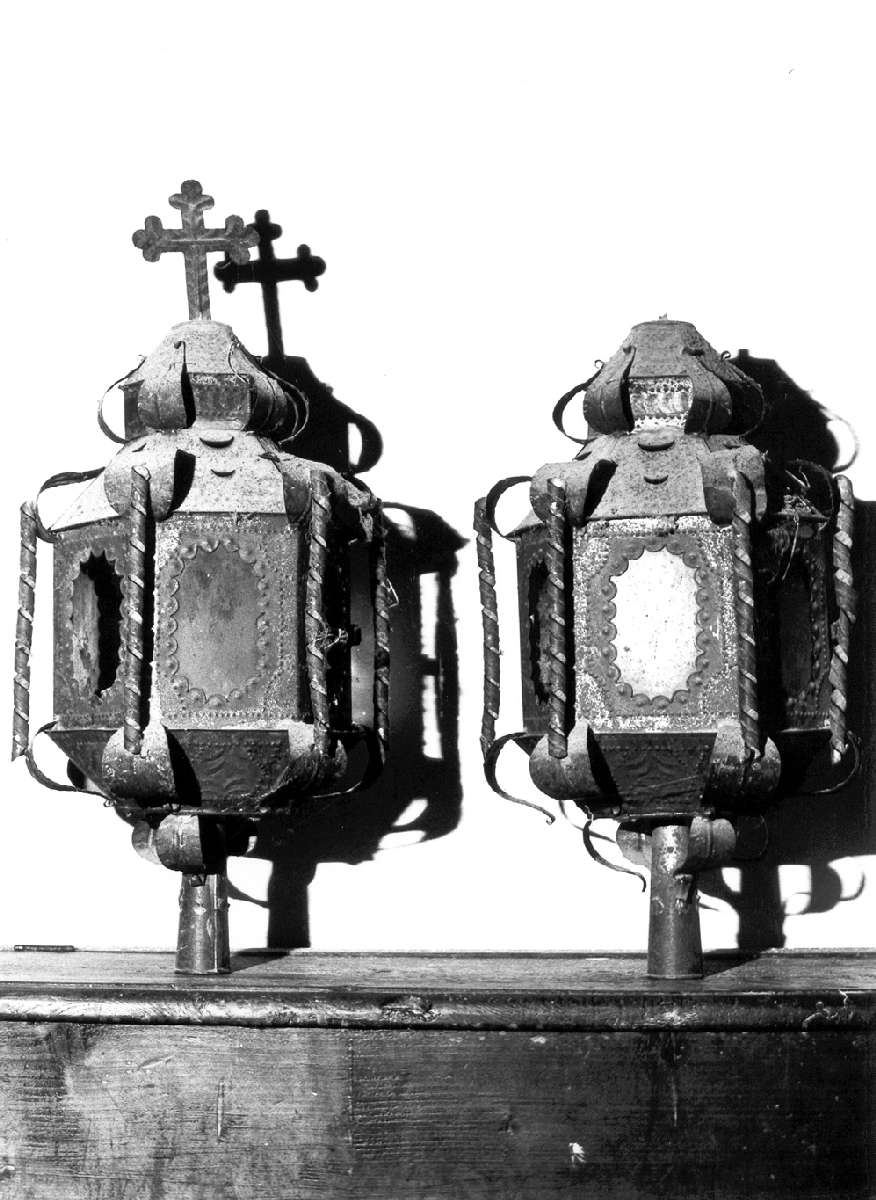 lanterna processionale, serie - manifattura reggiana (sec. XIX)