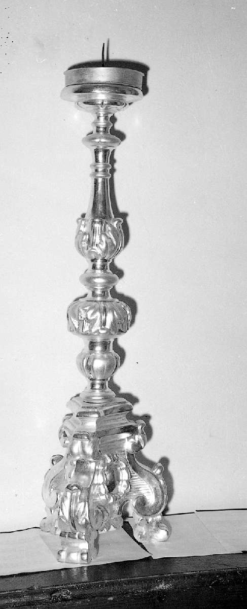 candeliere d'altare, serie - manifattura reggiana (sec. XIX)