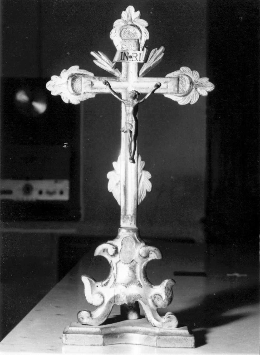 croce d'altare - manifattura emiliana (seconda metà sec. XVIII)