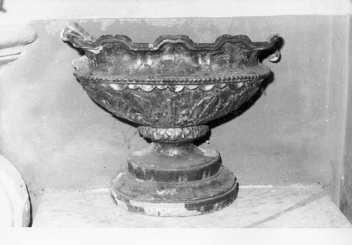 acquasantiera da parete - manifattura modenese (inizio sec. XIX)