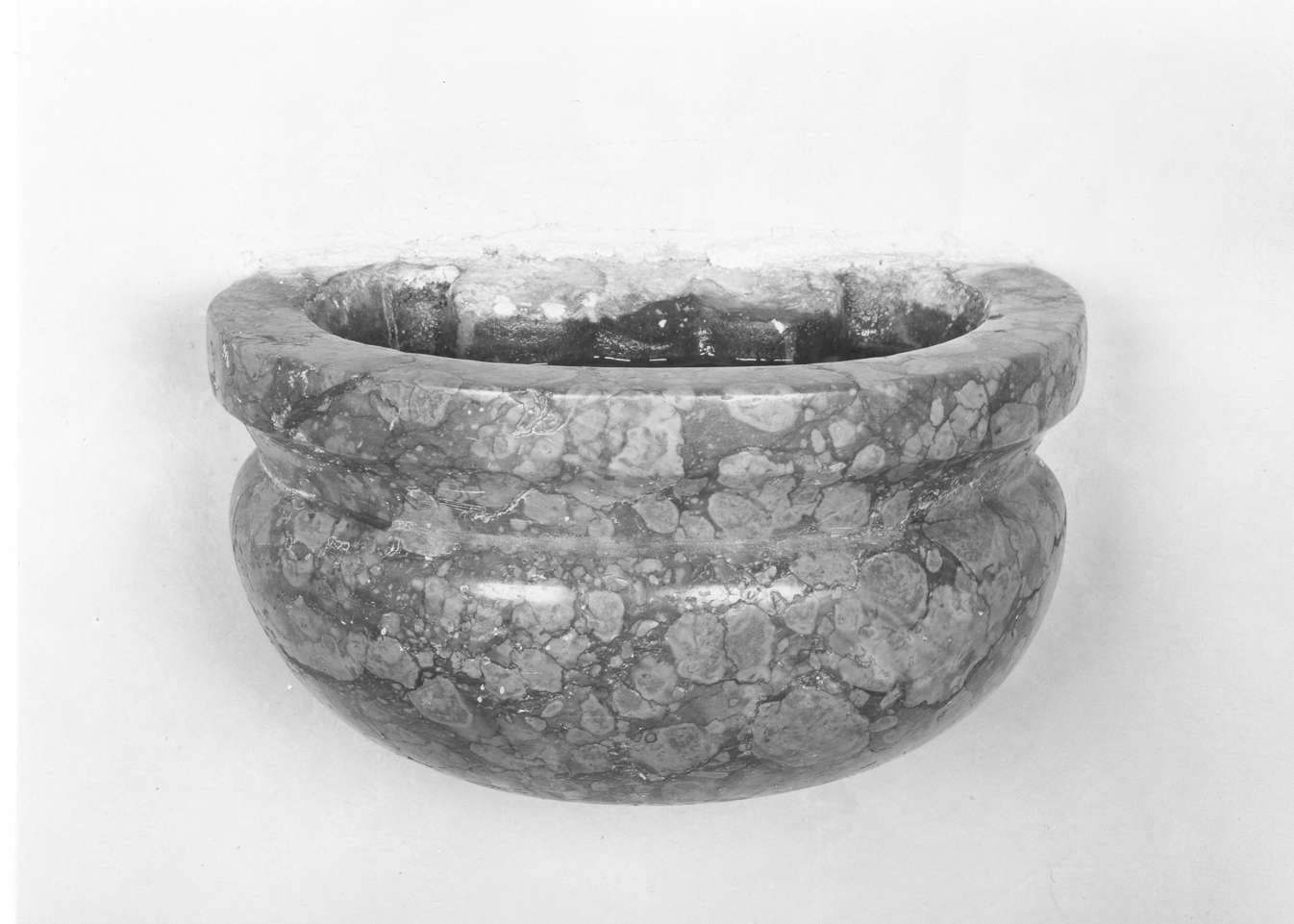 acquasantiera da parete, serie - manifattura emiliano-lombarda (seconda metà sec. XVIII)