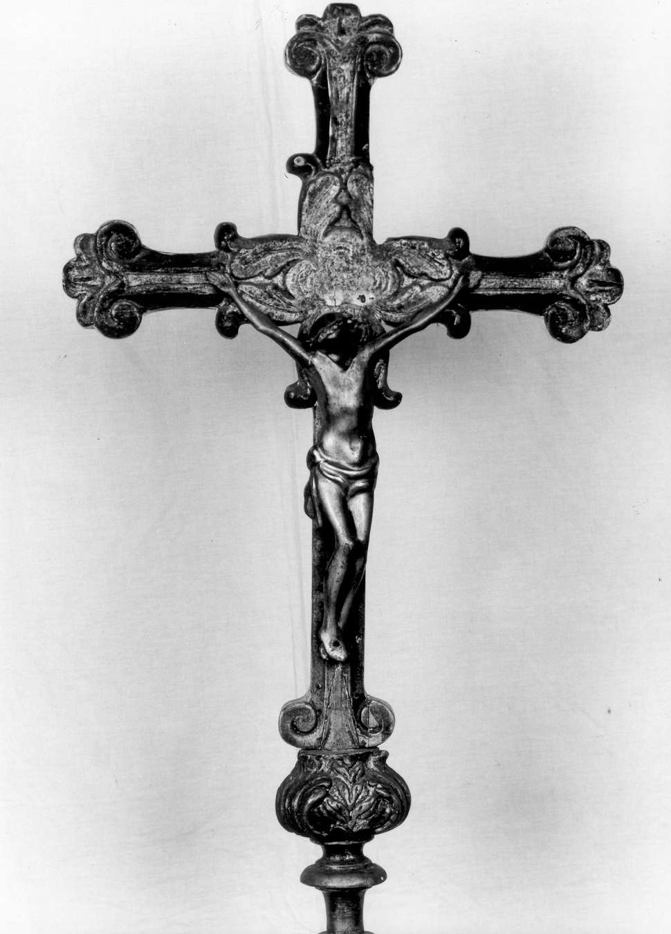 croce d'altare - manifattura emiliana (fine/inizio secc. XVII/ XVIII)