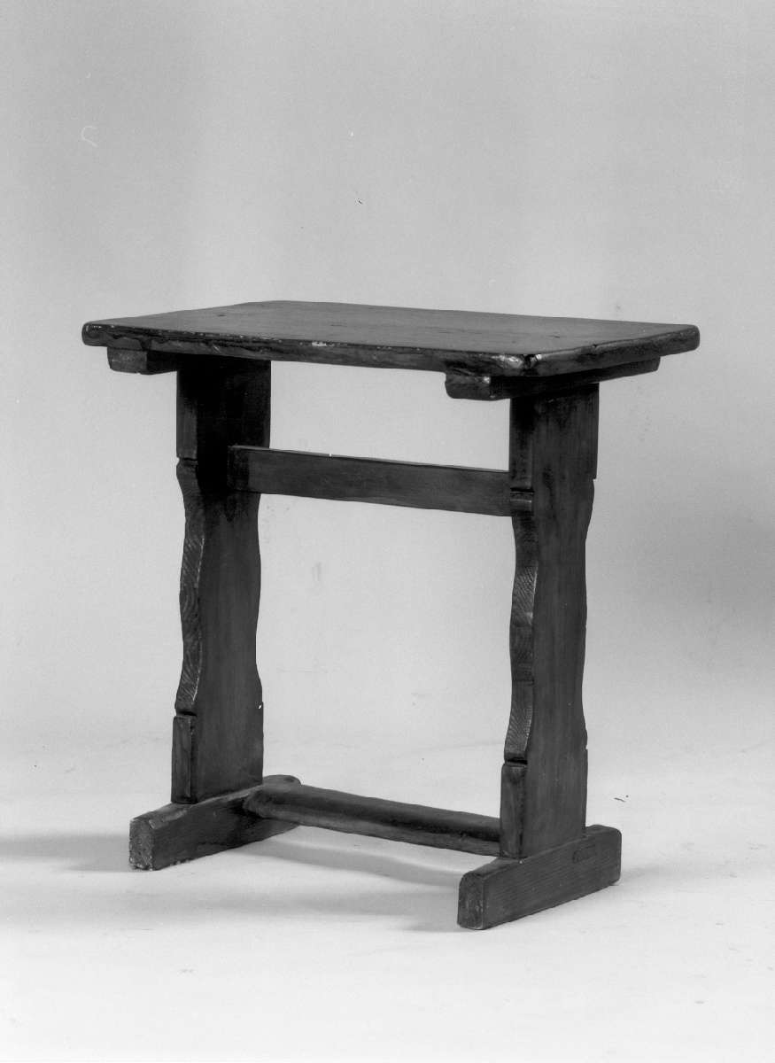 sgabello, serie - manifattura modenese (prima metà sec. XIX)