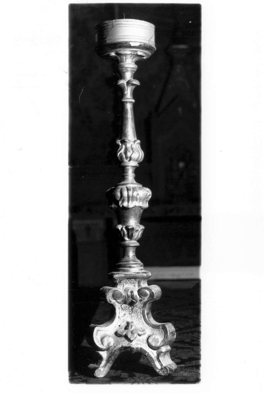 candeliere d'altare, serie - manifattura emiliana (seconda metà sec. XVIII)