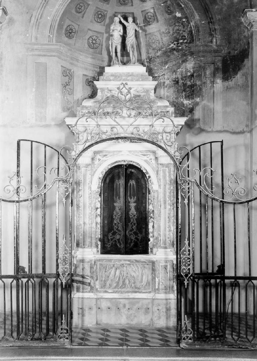 fonte battesimale - manifattura emiliana (fine/inizio secc. XIX/ XX)