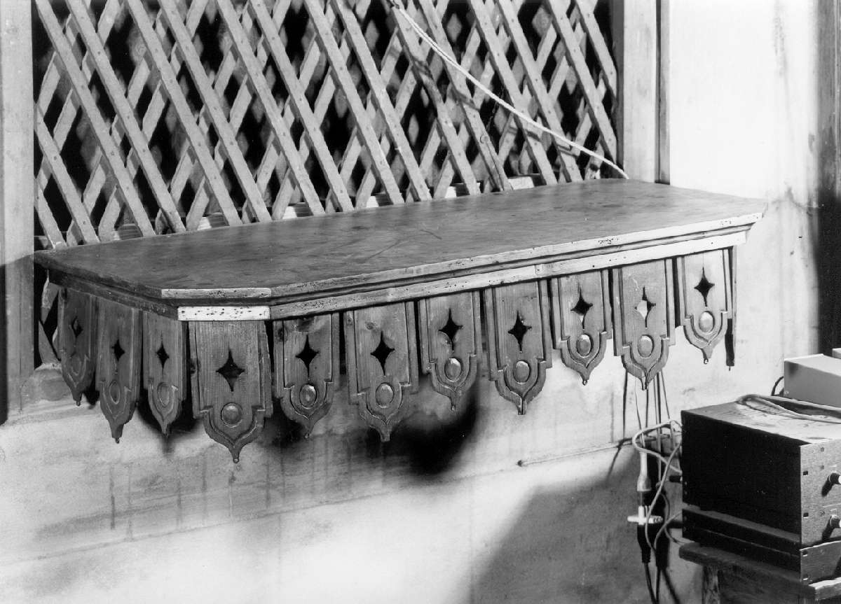 mensola, serie di Beneventi Domenico (sec. XIX)