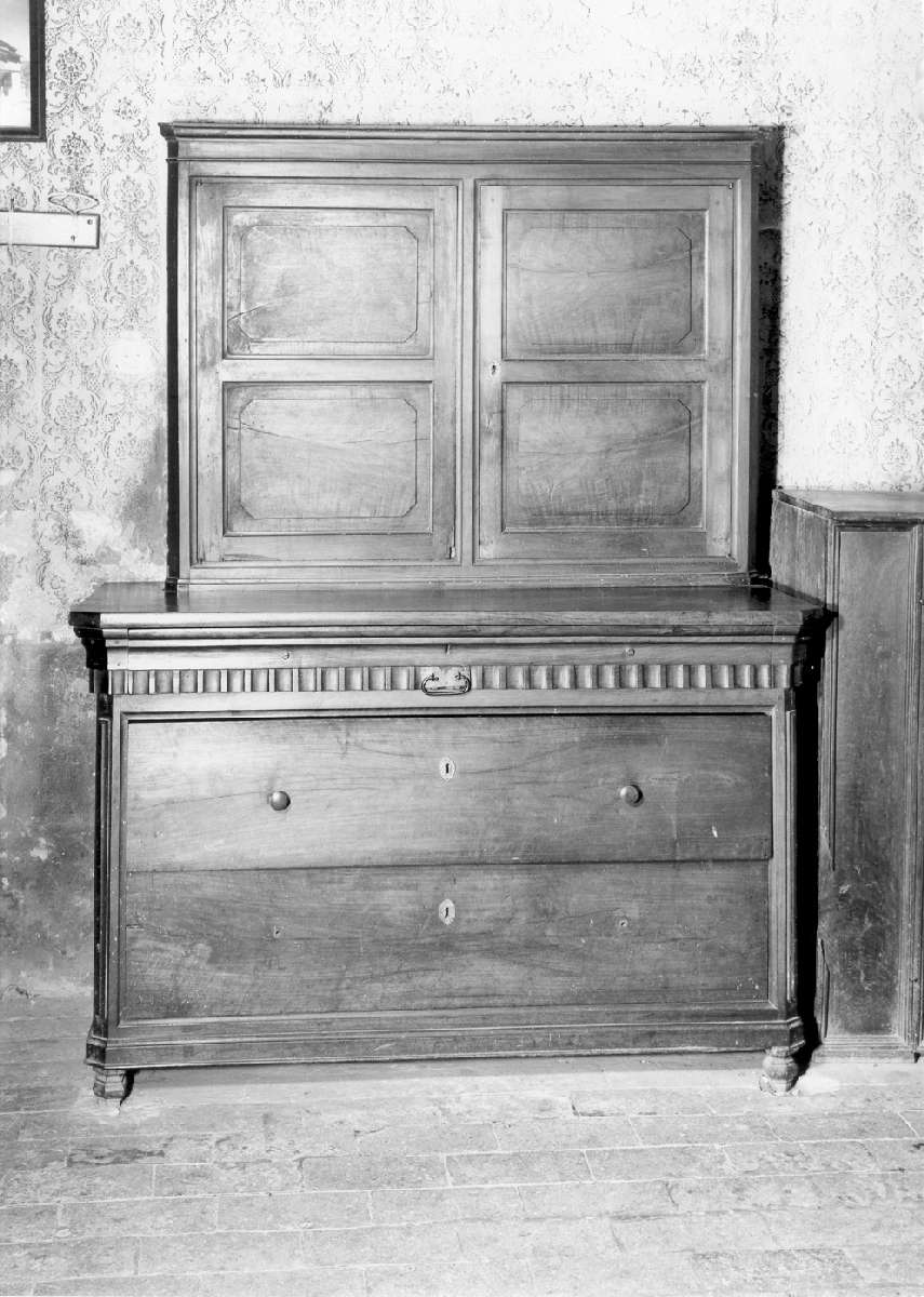 armadio da sacrestia - manifattura reggiana (metà sec. XIX)