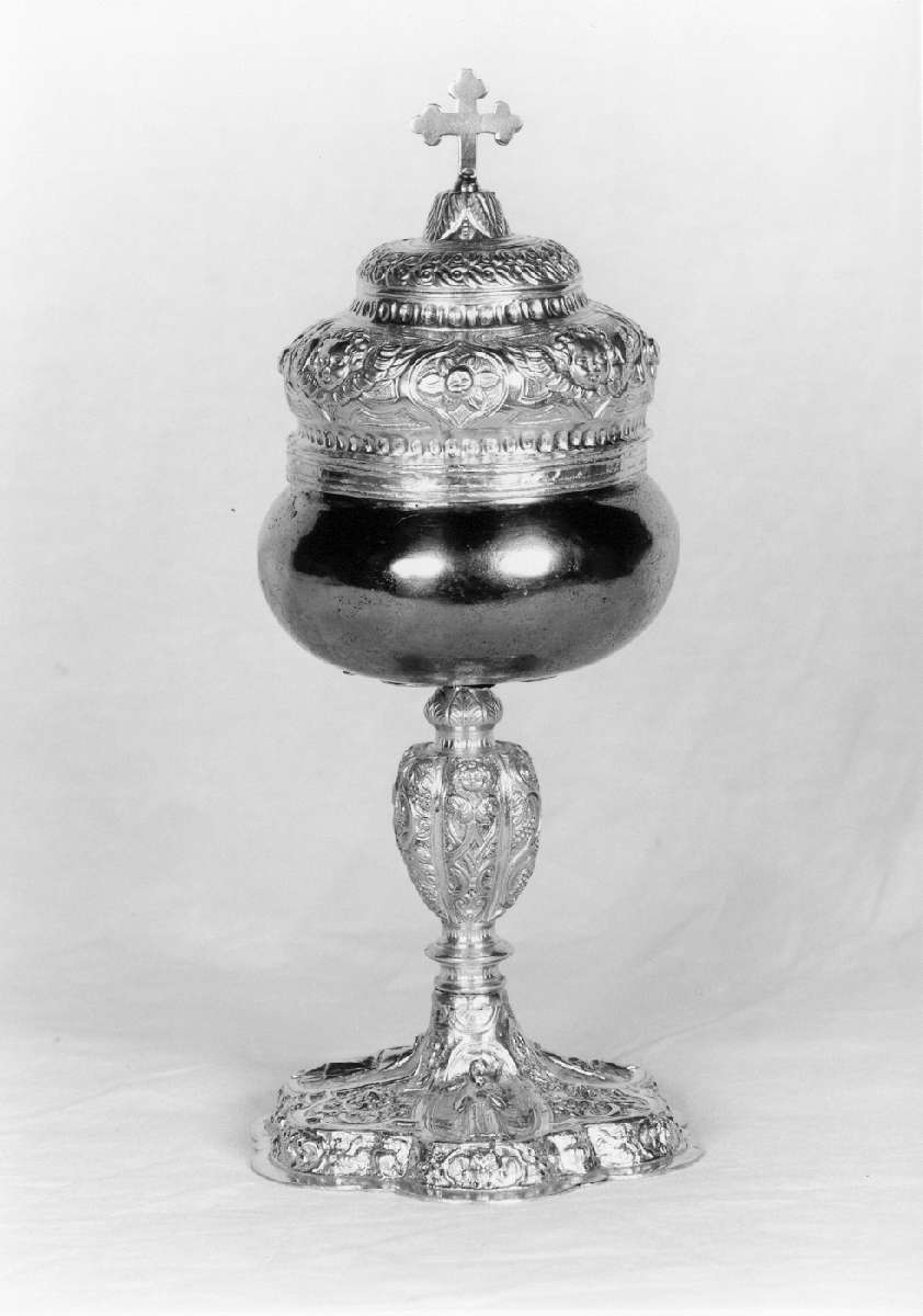 pisside - manifattura emiliana (metà sec. XVII)