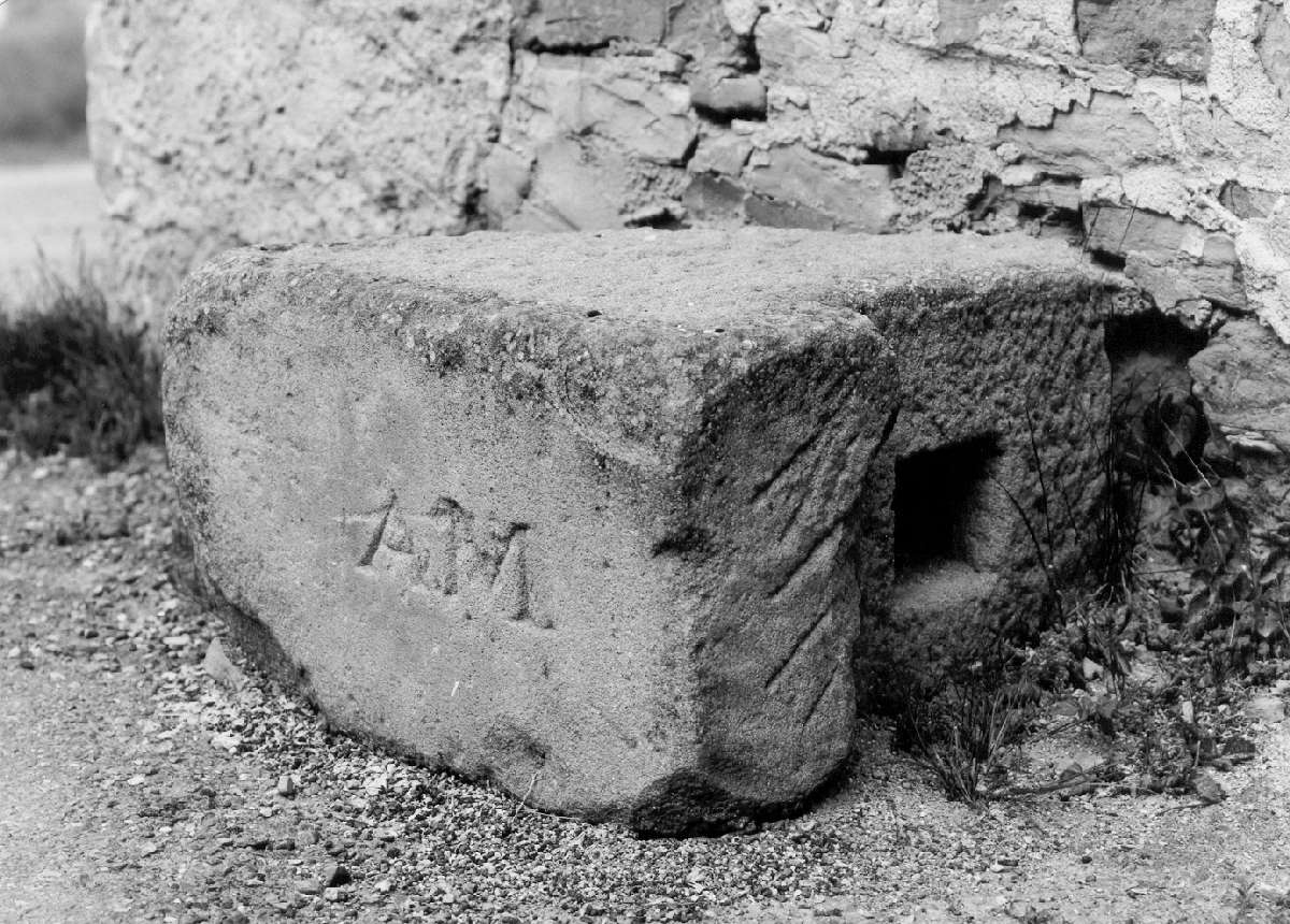 decorazione plastica, frammento - manifattura reggiana (secc. XVII/ XVIII)