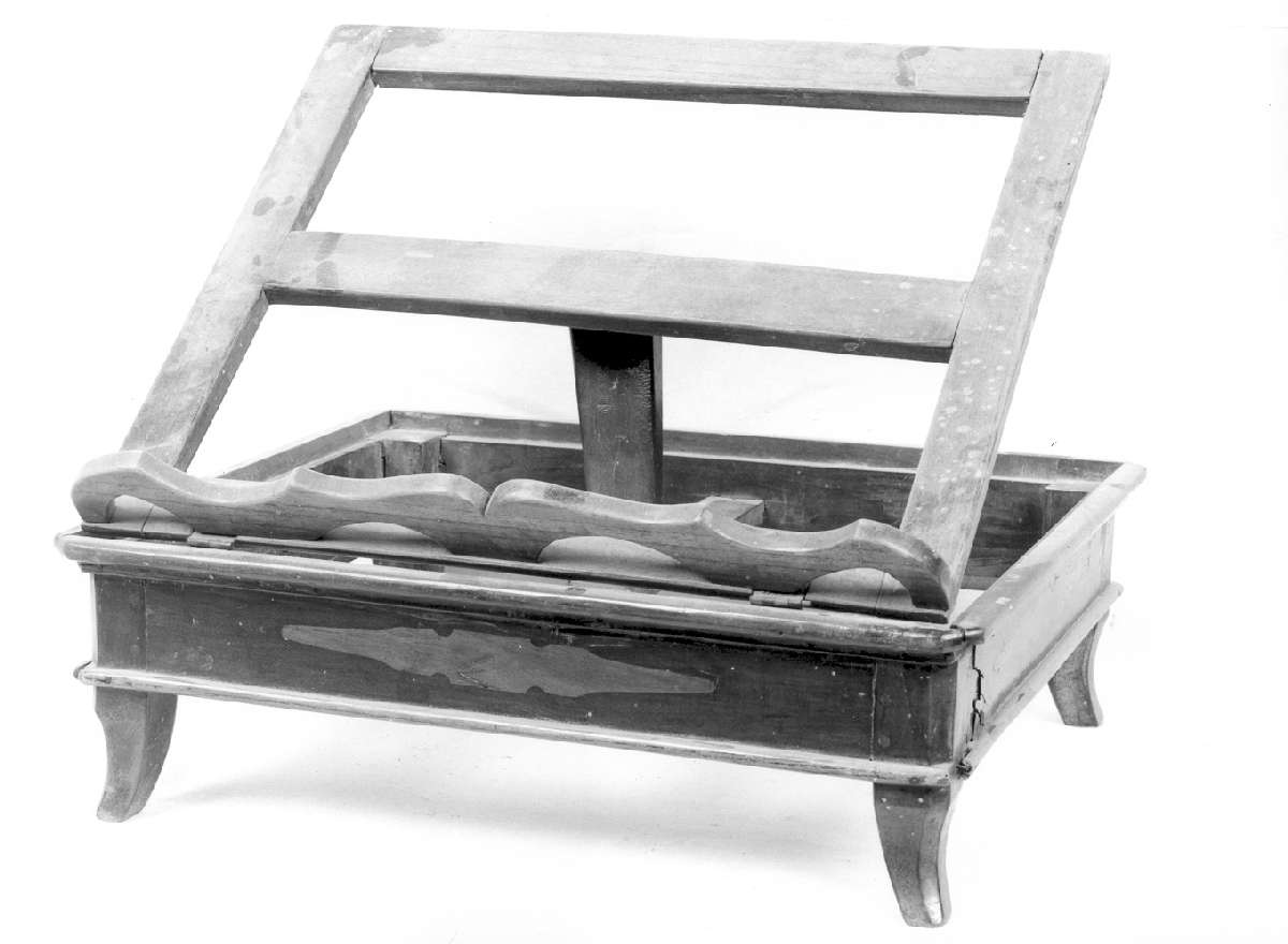 leggio - manifattura reggiana (primo quarto sec. XX)