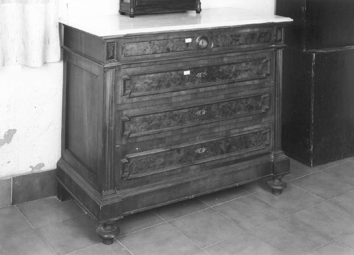 cassettone - manifattura emiliana (sec. XX)