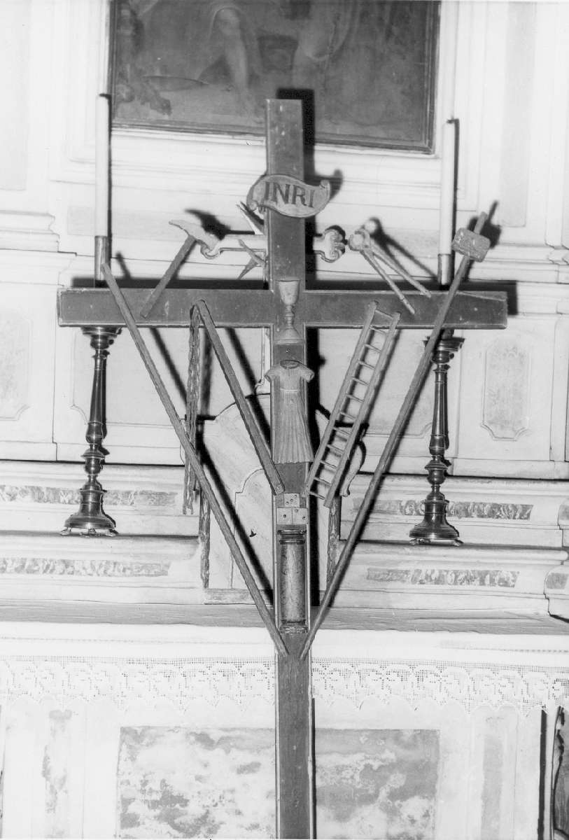 croce penitenziale - manifattura emiliana (primo quarto sec. XX)