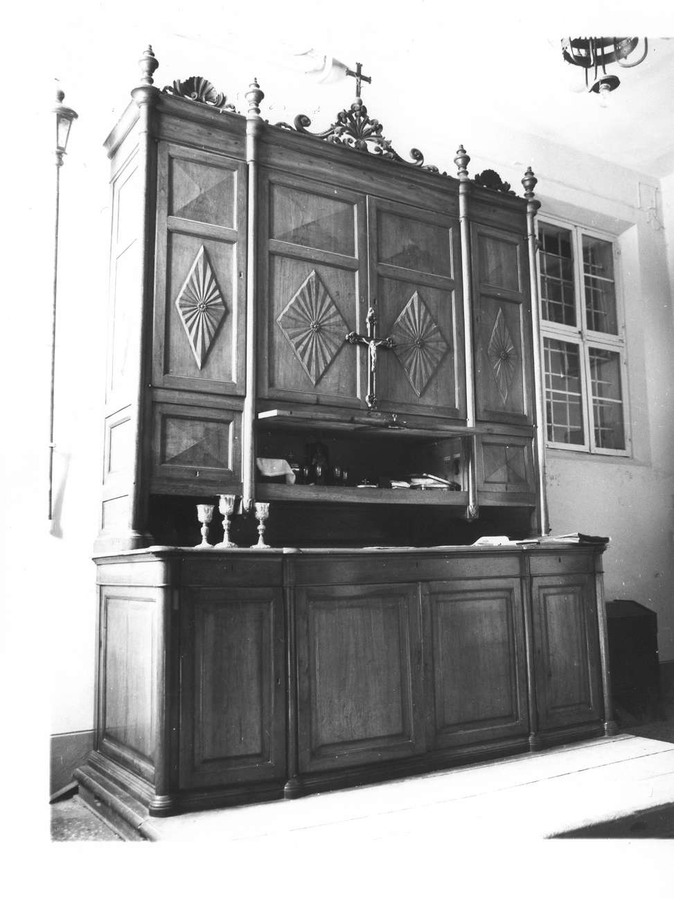 mobile da sacrestia - manifattura reggiana (seconda metà sec. XIX)