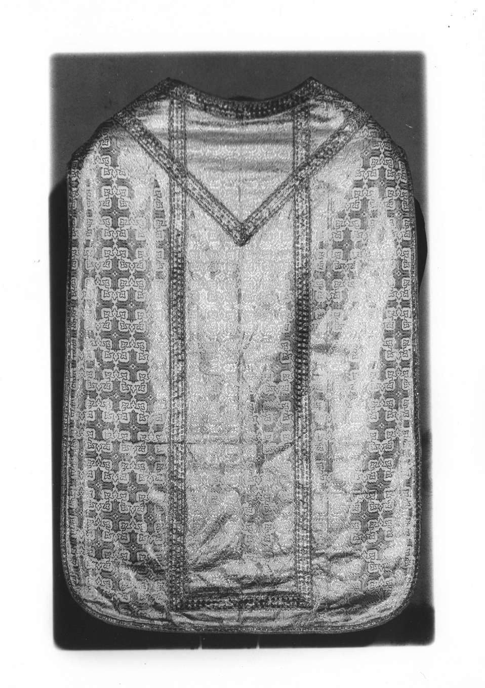 paramento liturgico, insieme - manifattura italiana (sec. XX)