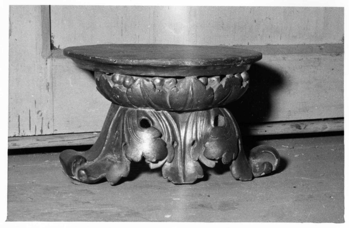 mensola - bottega modenese (prima metà sec. XIX)