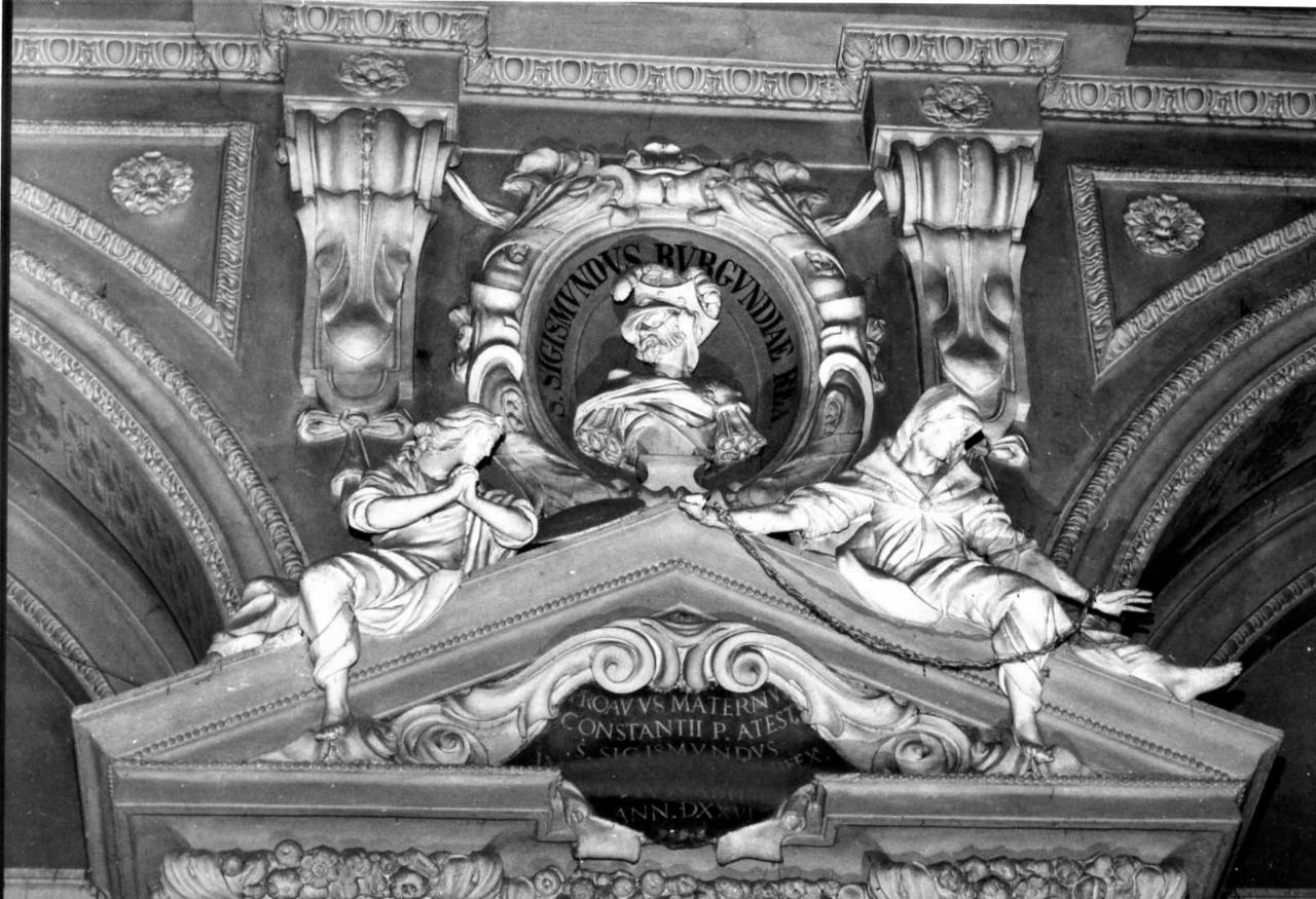 San Sigismondo (gruppo scultoreo) - bottega modenese (seconda metà sec. XVII)