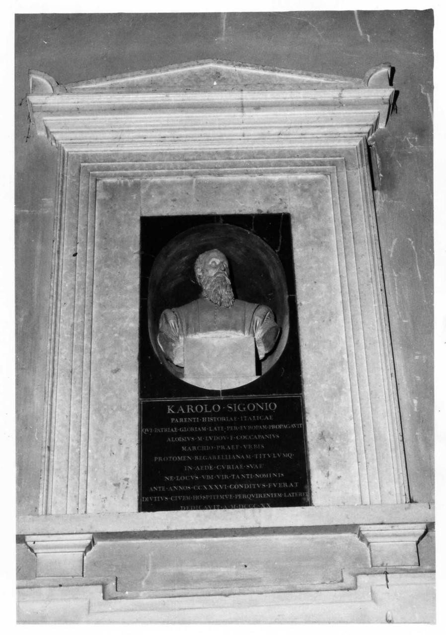 Carlo Sigonio (busto) di Begarelli Antonio detto Modana (seconda metà sec. XVI)