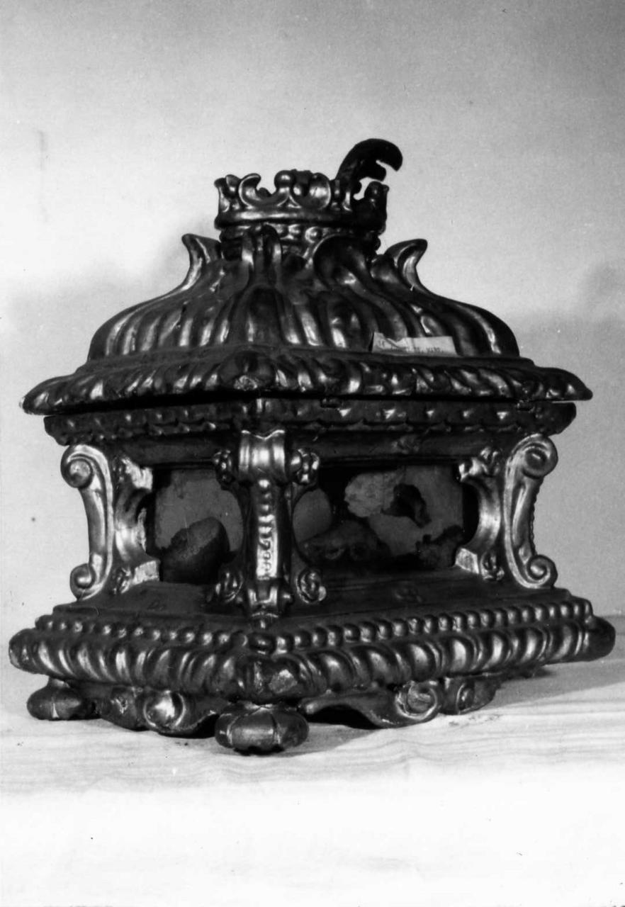 reliquiario a teca - a cassetta, serie - bottega emiliana (seconda metà sec. XVII)
