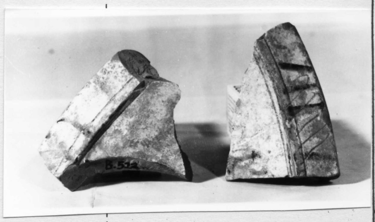 bacile, frammento - bottega ferrarese (?) (fine sec. XV)