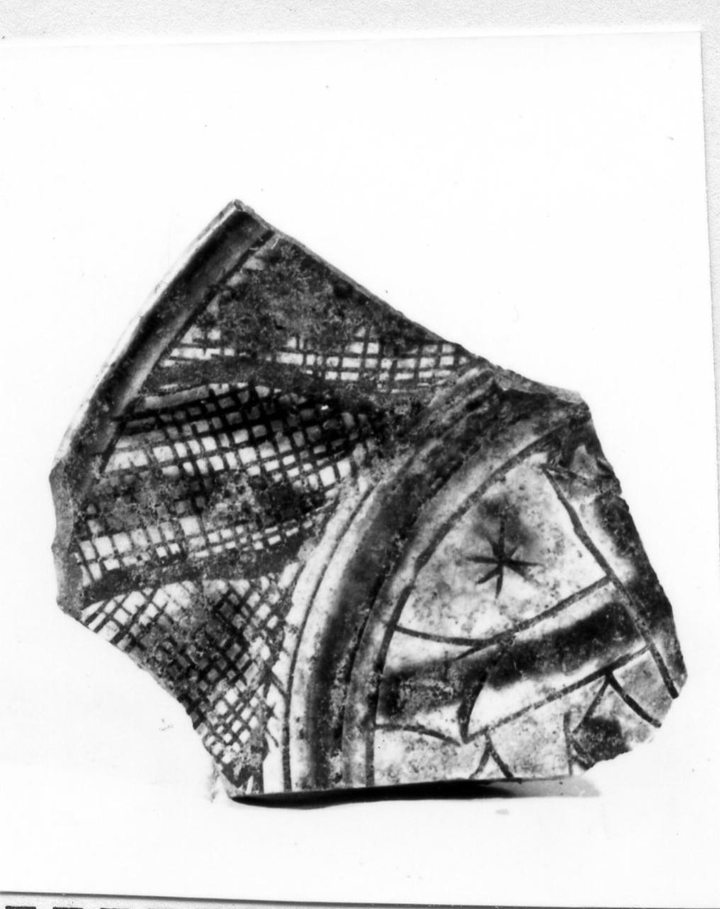 motivi decorativi (piatto, frammento) - bottega emiliana (inizio sec. XVI)