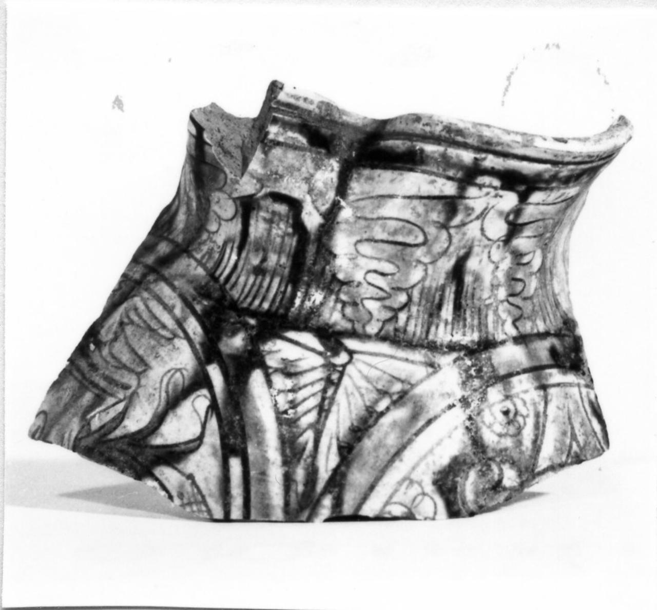 motivi decorativi (boccale, frammento) - bottega carpigiana (inizio sec. XVI)