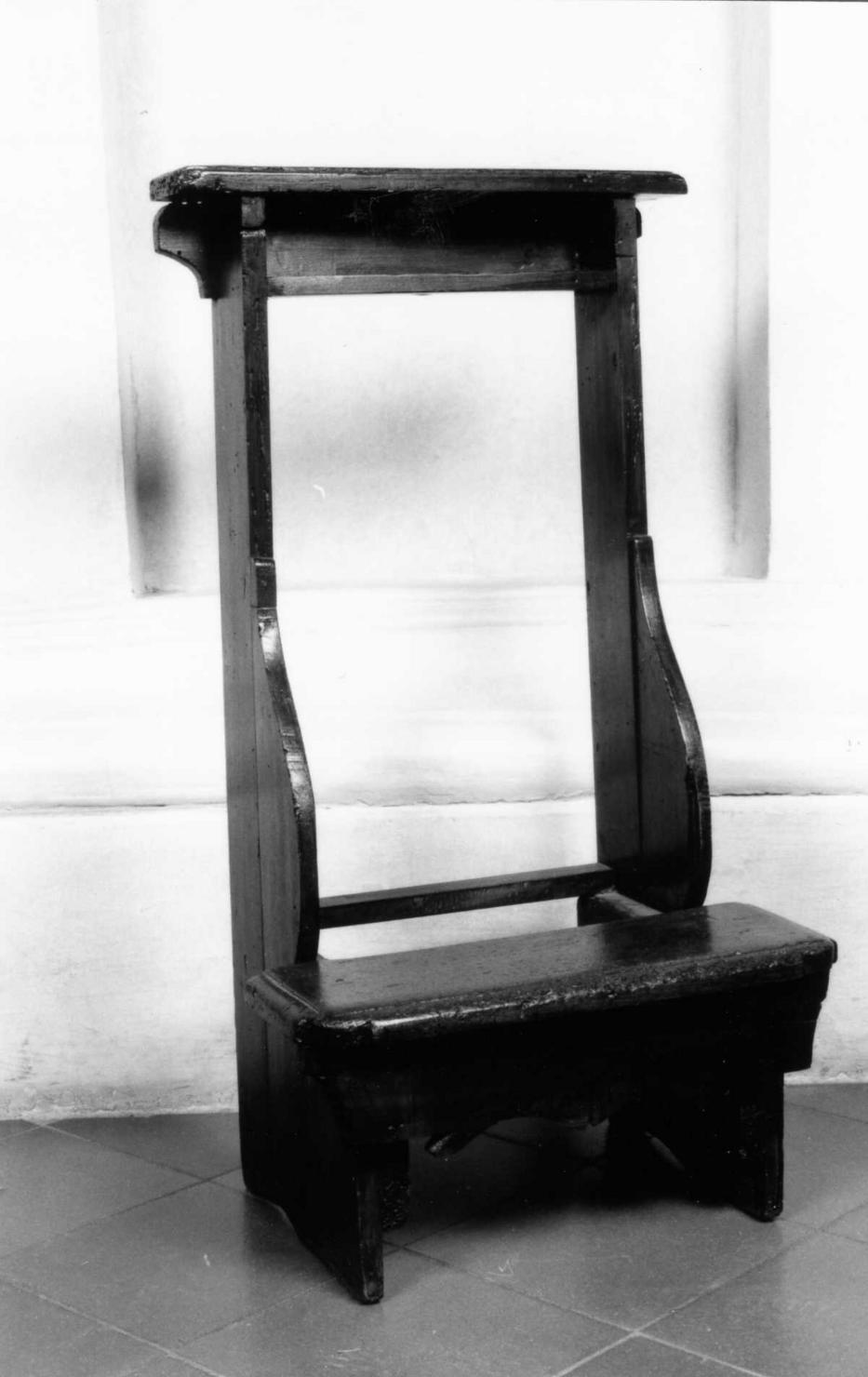 inginocchiatoio - bottega emiliana (fine/inizio secc. XVIII/ XIX)