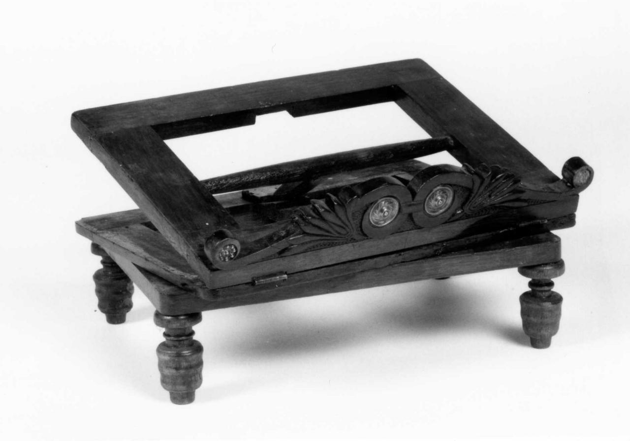 leggio d'altare - bottega emiliana (prima metà sec. XIX)